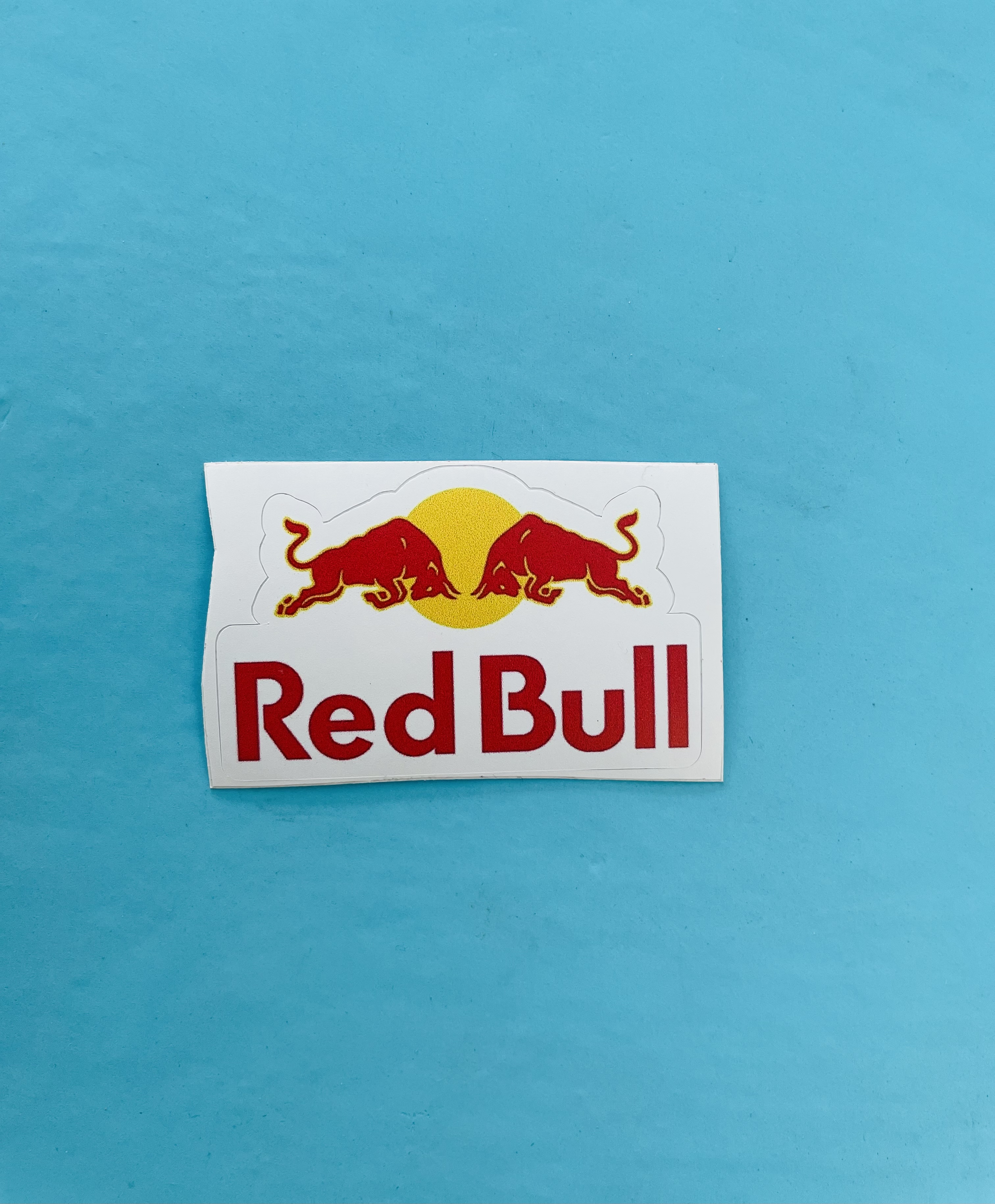 استیکر Redbull سایز ۶ سانت