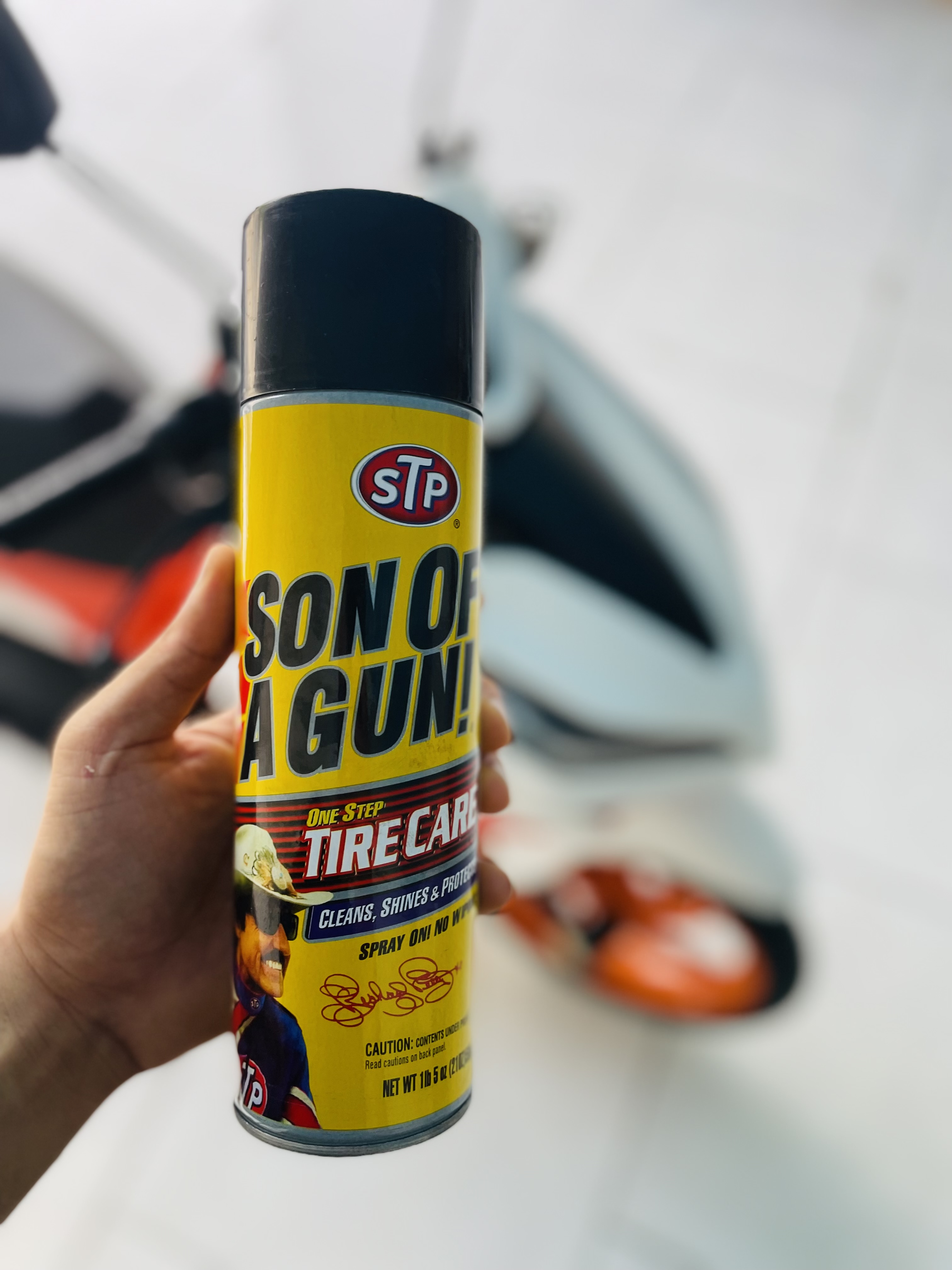 اسپری لاستیک کف stp